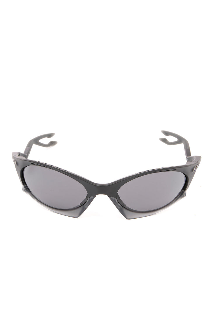 Oakley Plantaris Sunglasses - Matte Black / Prizm Grey