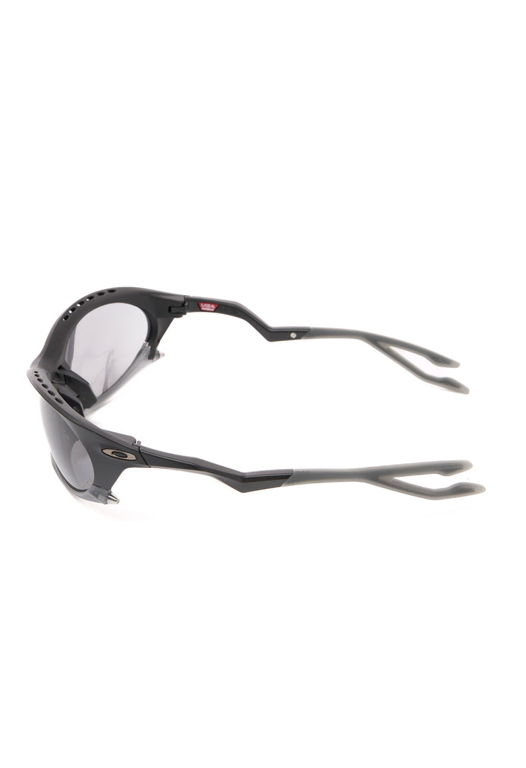 Oakley Plantaris Sunglasses - Matte Black / Prizm Grey